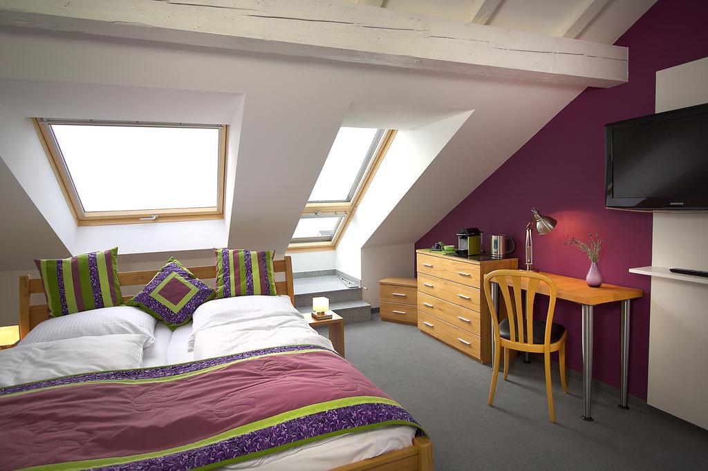 Lupinenhotel Bodensee Sipplingen Rum bild